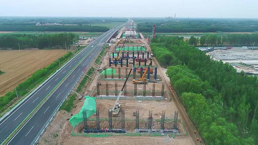 京台ag庄闲改扩建项目德州至齐河段徒骇河大桥施工现场